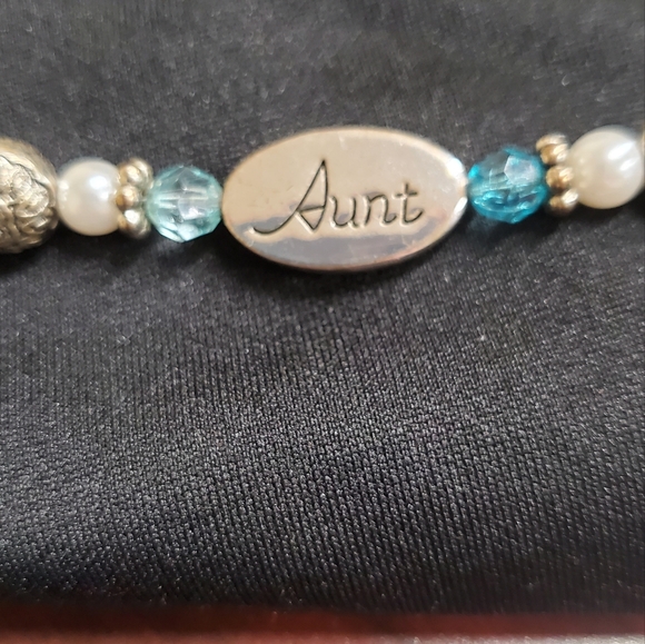 Special Aunt Blue Silver Keepsake Bracelet - Picture 4 of 5